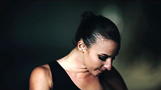 Lezdom Vampire Sex - Dominatrix Amirah Fingering Blonde