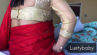 Honeymoon Ma Himal Herdai Chikdai