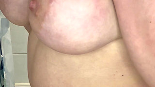 I love showing off my tits to everyone