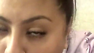 Queen Monica Gives Sloppy Blowjob for Breakfest and Gets Huge Facial