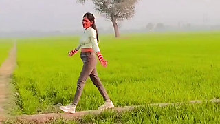 Girlfriend ko Oyo me new year ka party dene ke bahane pel diya