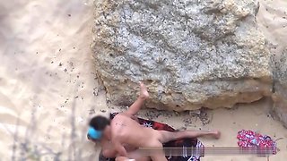 Outdoor amateur beach fuck