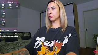 Blonde Teen Solo Masturbation