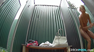 Czech Pool 4: Top Model Gets Wet in the Shower