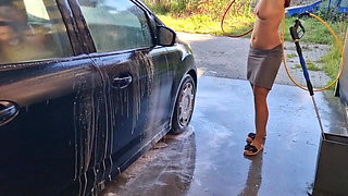 I Undress While Washing the Car at the Car Wash, Showing My Tits and Pussy in Public