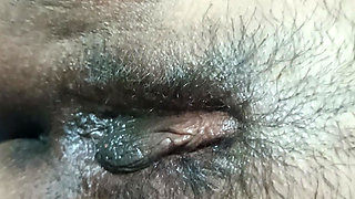 Dost ki biwi ghar pe akele gulabi panty me