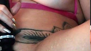I Can't Stop Squirting - Domi and Fuck Machine