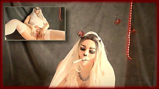 Nasty, pussy stretching, ciggy