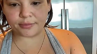 Live Stream with Dani Valentina