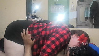 kissing and touching my girlfriend very delicious