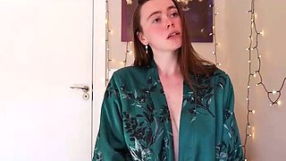 Redhead Hottie With Nice Ass Masturbating