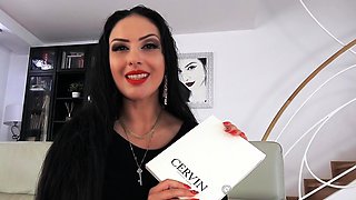Love Chat Big Boobs Brunette Masturbating For Cam