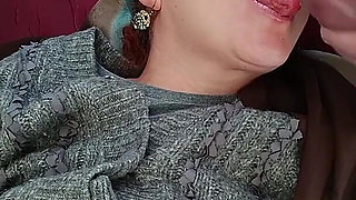 After a Walk, My Boyfriend Fucked Me and Ejaculated His Sperm Into My Mouth, and I Swallowed