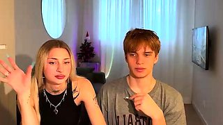 Jazy Berlin amateur busty blonde teen having fun in the bath