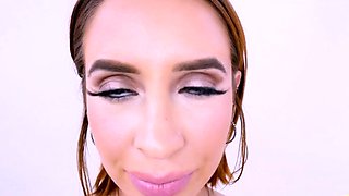 Redhead Beauty Casting in HD - Scarlett Sommers