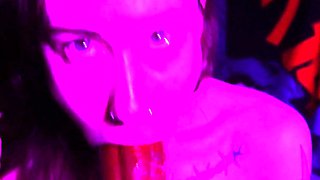 Webcam fun mature brunette with toys cum on cam