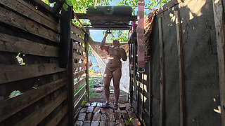 4K Chubby Girl Soaps Big Wet Tits Beside His Huge Cock in Outdoor Shower
