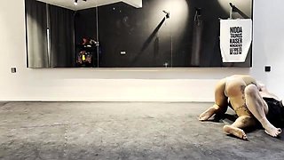 Foxxysqueeze Foxxy Vs Volli Wrestling And Pins Match