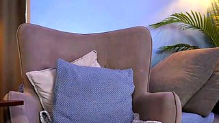 Amateur Webcam Cute Teen Plays Solo with Big Dildo