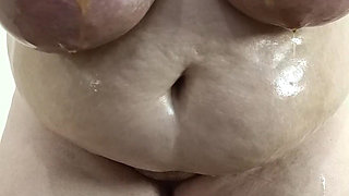 Oiling Huge Saggy Tits