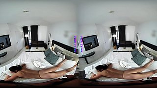 PURITYVR Hot oil massage with Lola