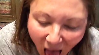 Sloppy chatting cougar while deep throating jizz-shotgun converses about why she loves gargling prick and how she wants fellows lined up to for a oral pleasure