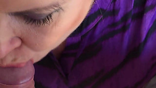 My Boss Loves My Blowjobs