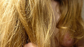 I Brush My Natural Red Hair