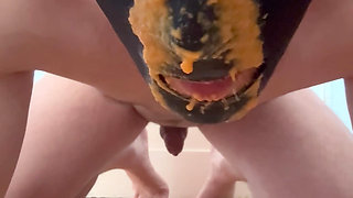 Feeding the fattening slave with high-calorie porridge