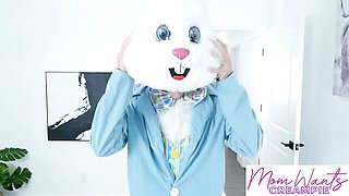 Watch extravagant Parker Ambrose and Taylor Vixxen's scene