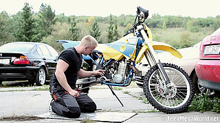 Licie fucks next to a bike