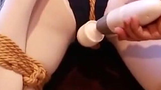 Double Ponytail White Silk Pool Water Binding Training