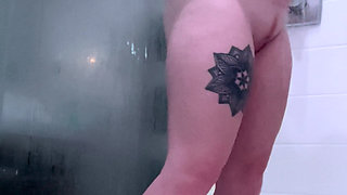Steamy Shower with Miley Coxxx BBW Throwback