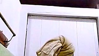 Desi hot indian bhabhi nude bath show on webcam