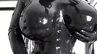 Amateur Blonde With BIG BOOBS Hot Free Cam Show