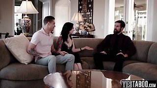 Full-bosomed Gold Digger Fucks Bf And Stepdad - Anna De Ville