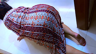 Beautiful Egypt Hot Stepmom Stuck Inside Table Now She Want Rough Anal From Me!