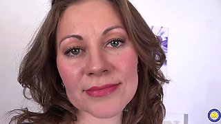 The stunning maternal figure, Audrey, desires your observation as she engages with her private parts.