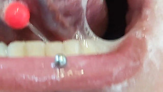 4K Tongue Mouth Uvula Face Toothbrushing Good Quality Image