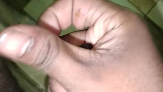 Meto hila kar maja le raha hu