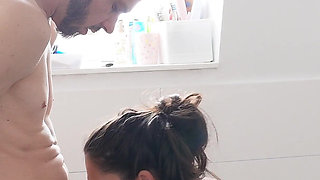 Mina Javed Seduces the Plumber - No Job Stays Dry Here