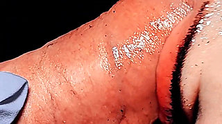 Close up - Blowjob Injecting Warm Sperm Deep Into Her Throat