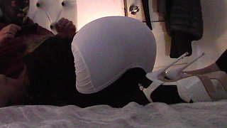 MILF with a Gorgeous Ass Gives a Blowjob and Swallows Cum