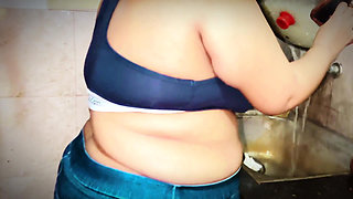 Uber Driver Girl Morning Routine Start by Cooking in Kitchen After Getting Fucked by Roommate