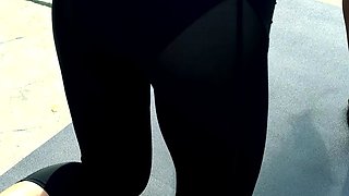 Layndare - Hot Asian Teen Does Yoga Squirts