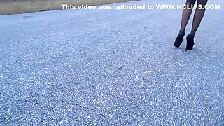 Housewife Side Hussell