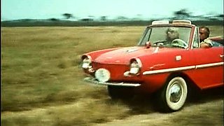 Sexy babe in vintage dress cleans cock off