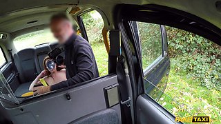 Princess Paris' Wild Passion in Dirty Cab Ride