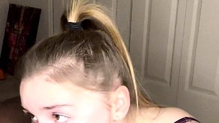 Sexy Slut Gives A Big Cock A Blowjob In The Car