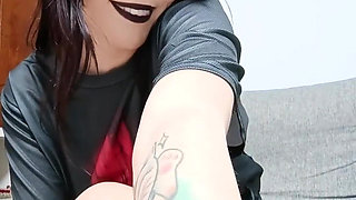 Amateur Emo / Goth Girl Masturbating and Cumming